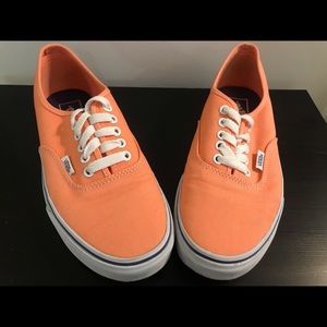 Vans Off The Wall classic sneakers, size 8.5